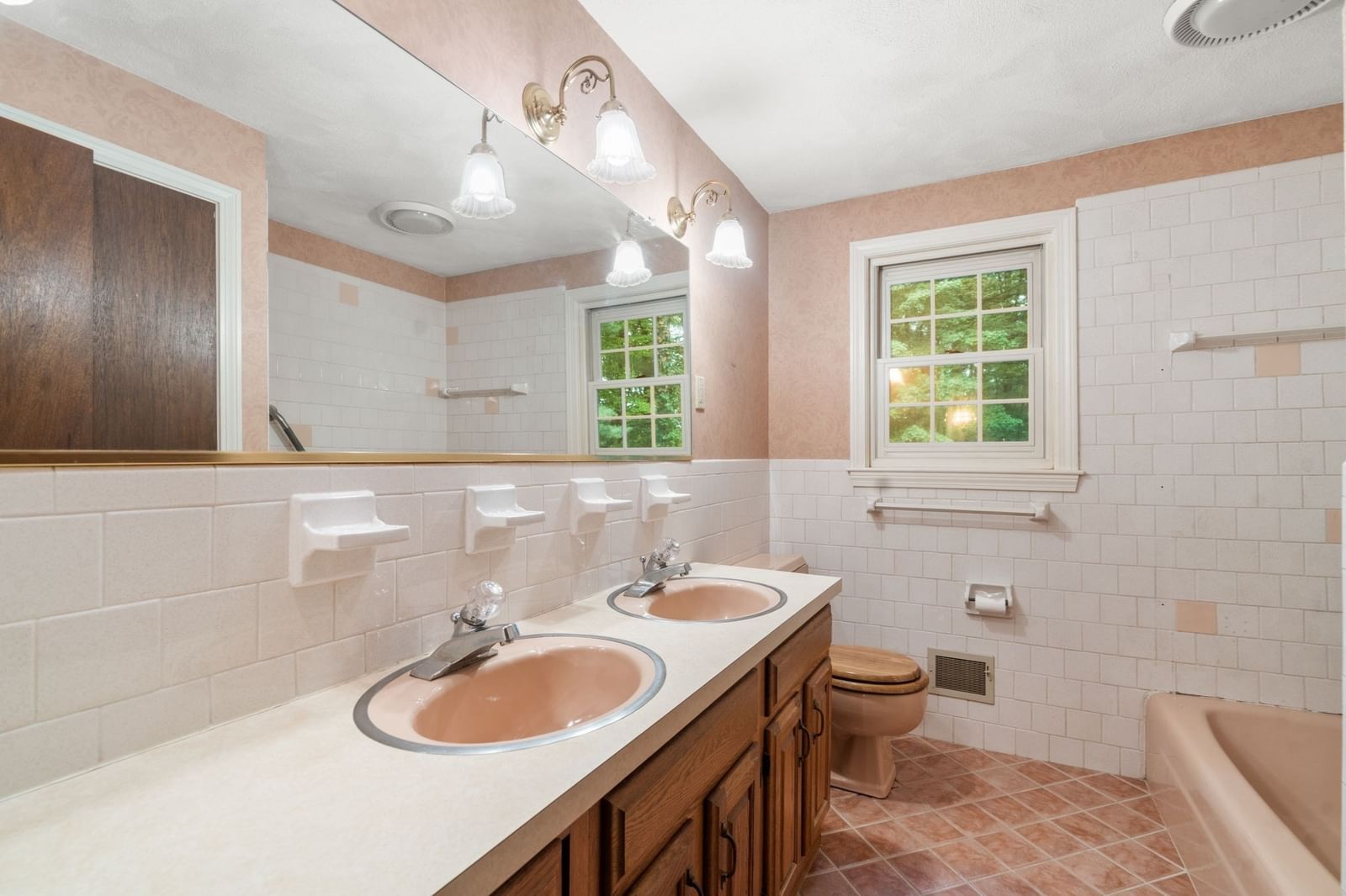 11 Summit Road Southborough — Photo 26 of 41