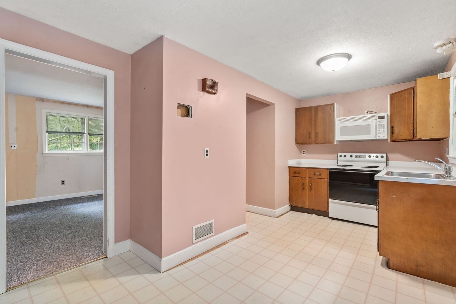 11 Summit Road Southborough — Photo 29 of 41