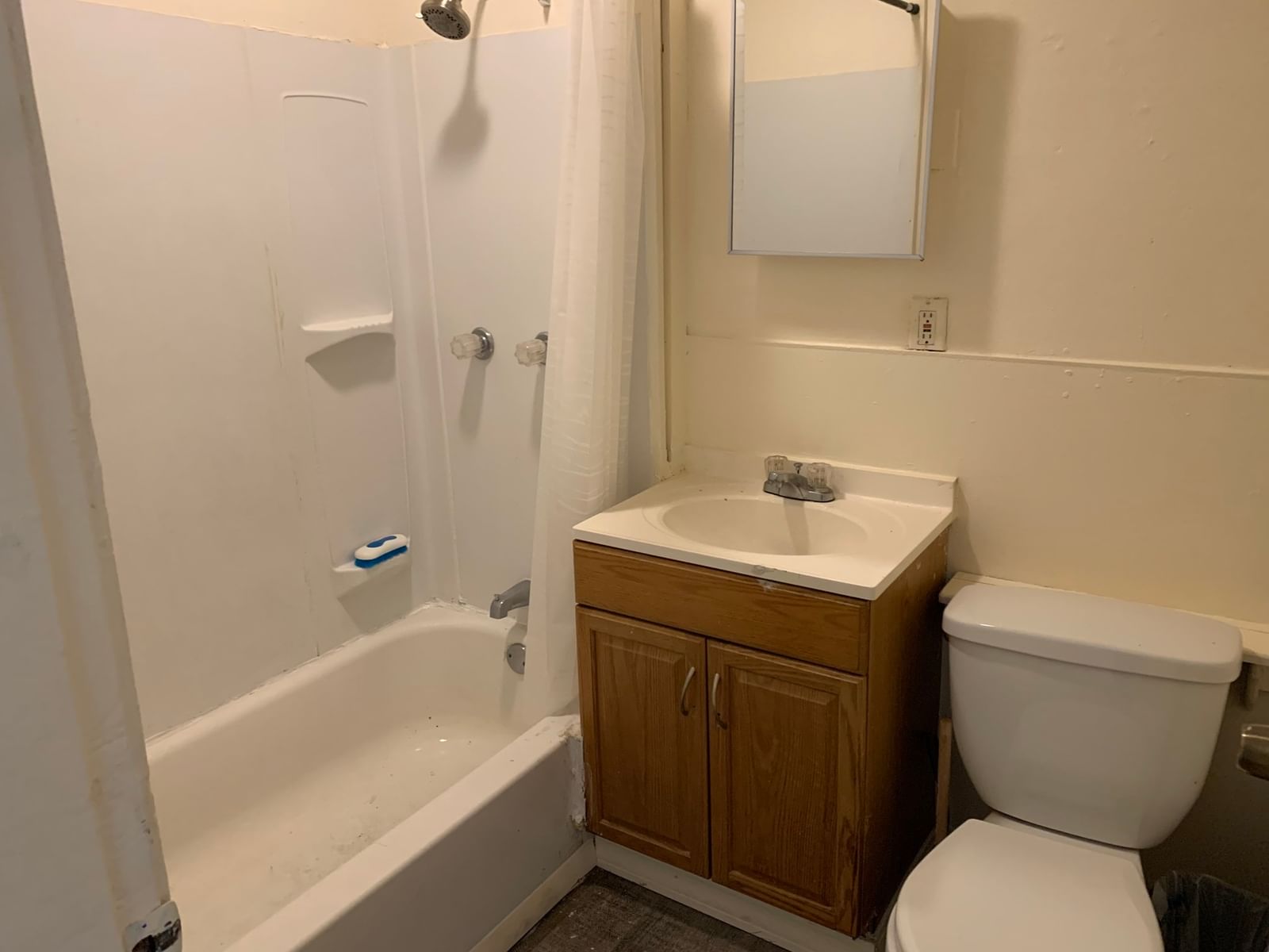 4 Mott St Worcester — Photo 4 of 22