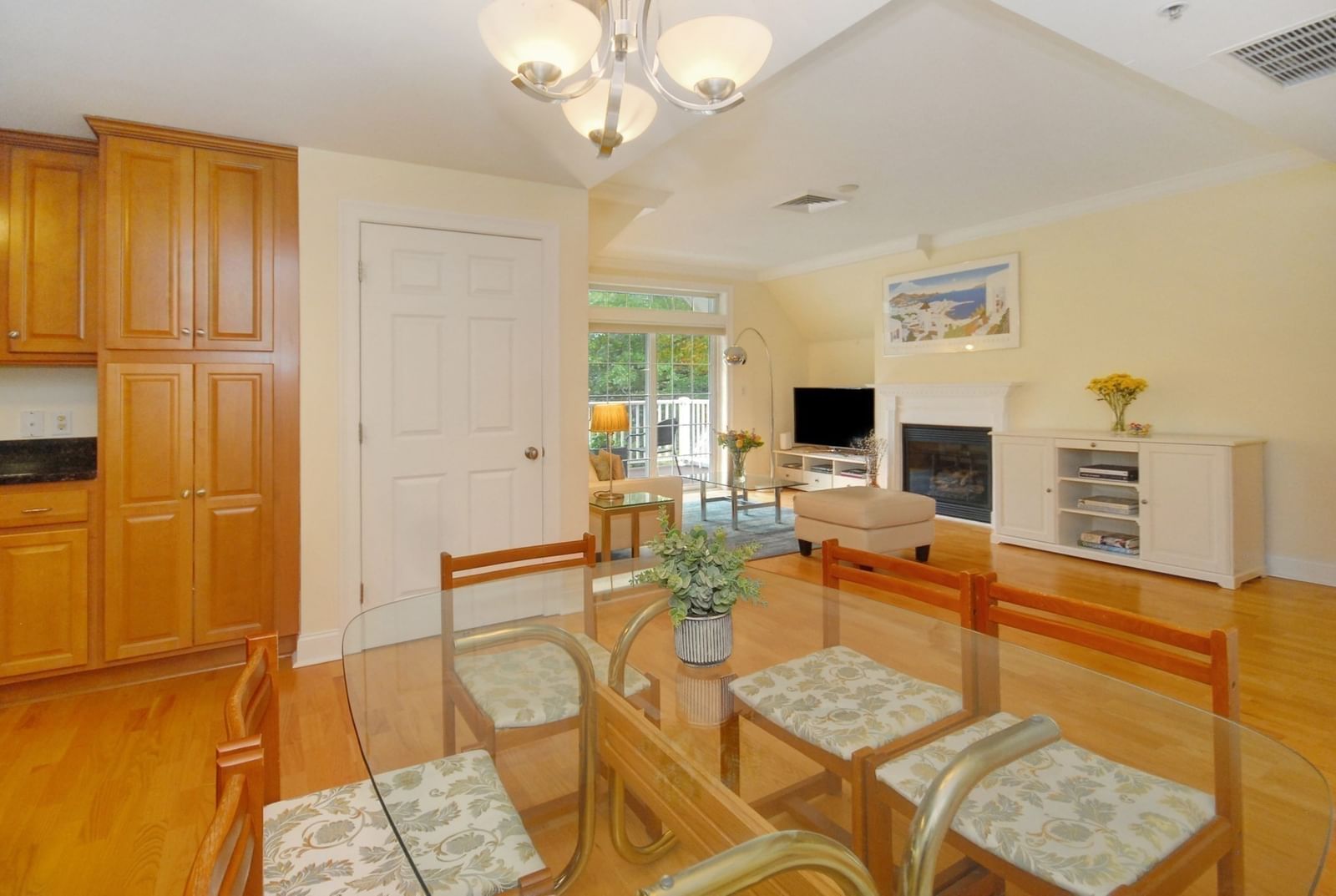 95 Conant St #413 Concord — Photo 16 of 28