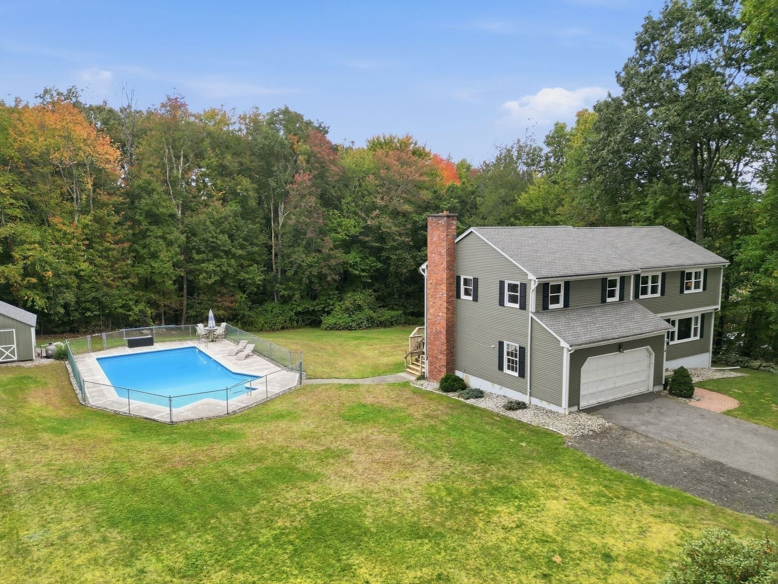 4 Edson Dr Wilbraham — Photo 2 of 42