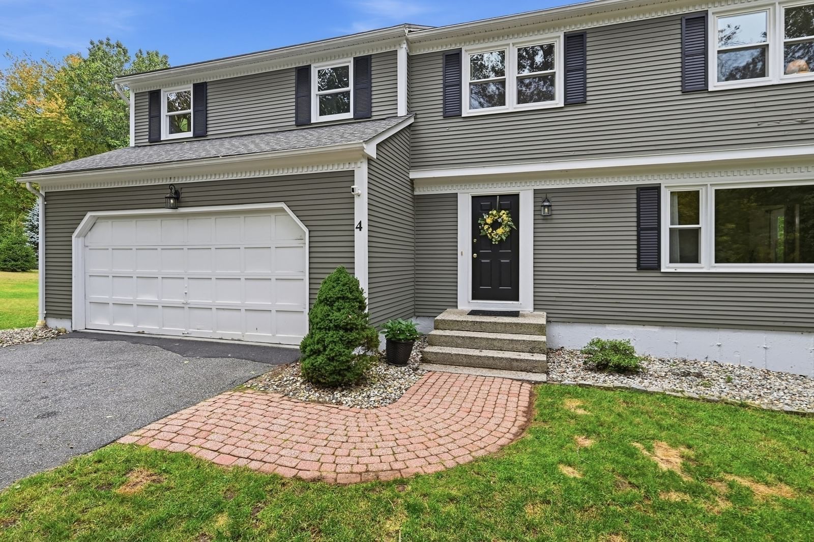4 Edson Dr Wilbraham — Photo 3 of 42