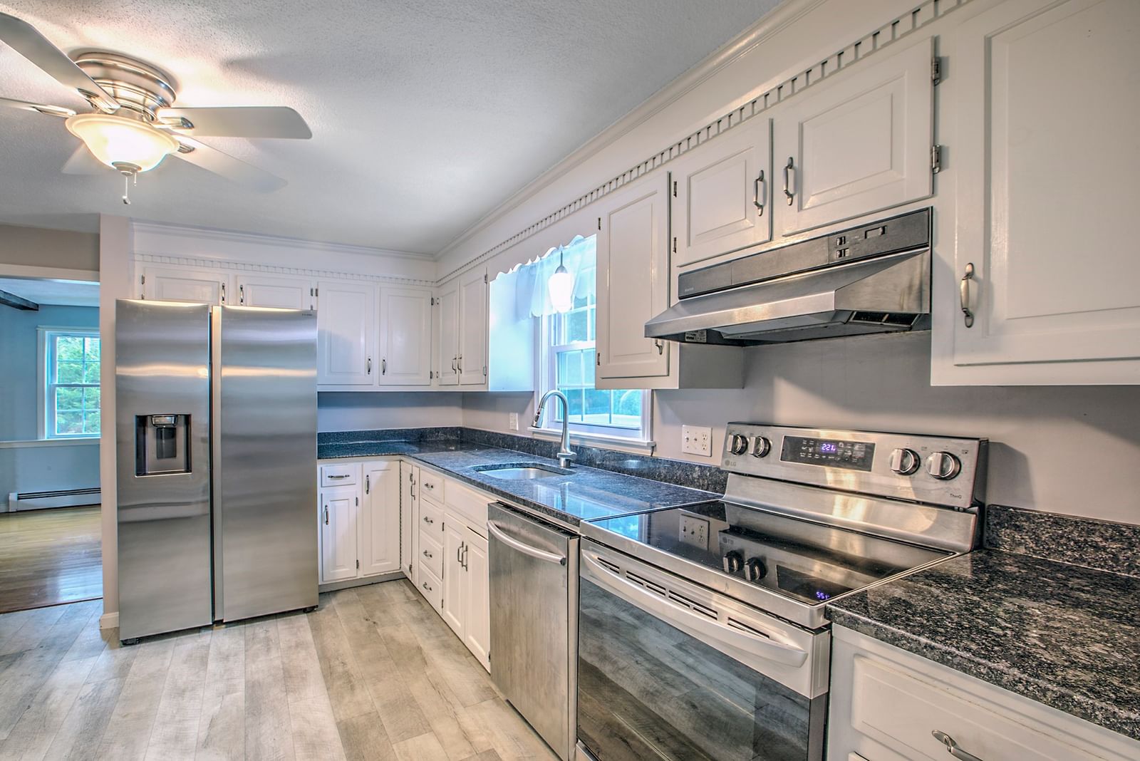 35 Kennel Hill Dr Beverly — Photo 3 of 30