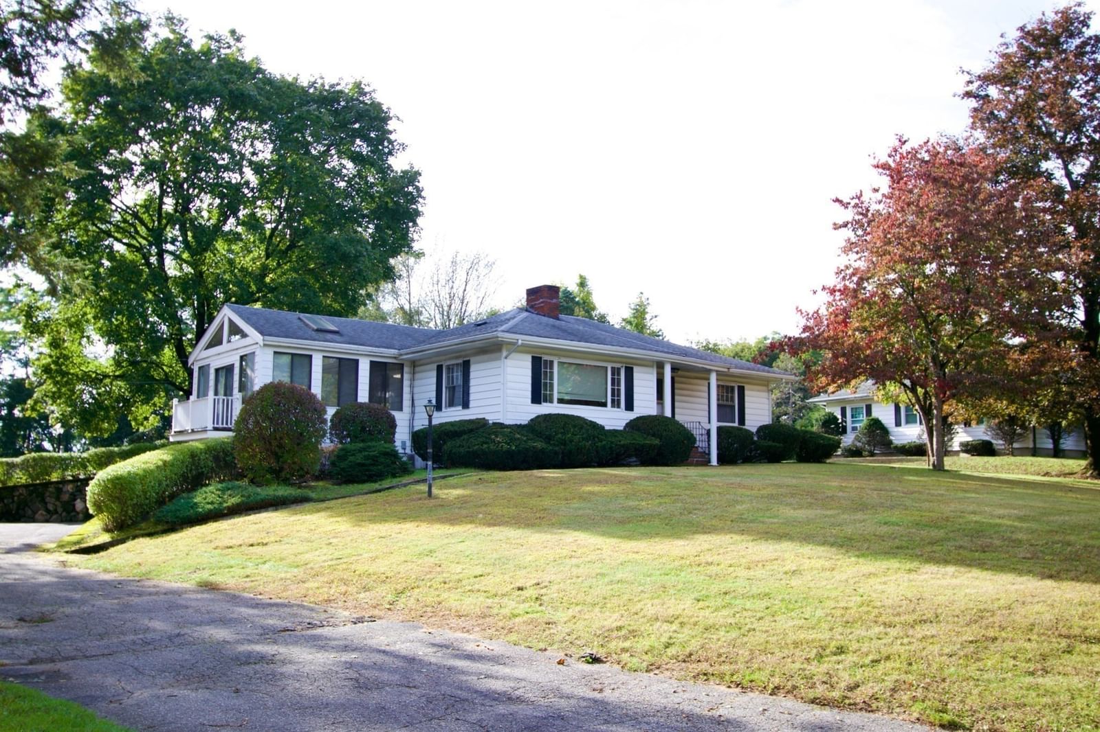 1066 Main St