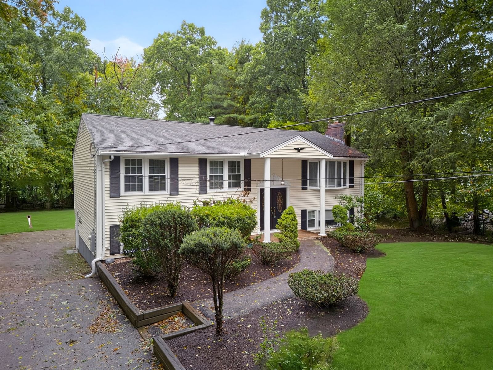8 Allen Rd Easton — Photo 4 of 30