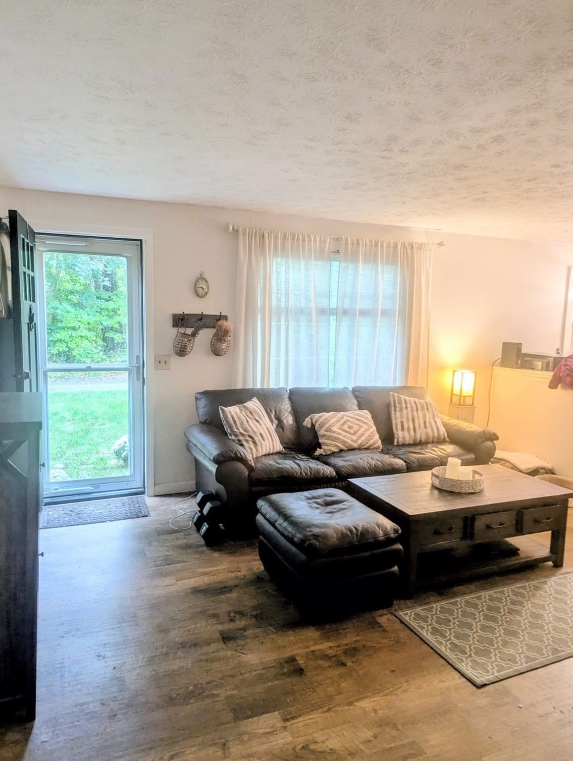 2 Pilgrim Rd Lakeville — Photo 3 of 19
