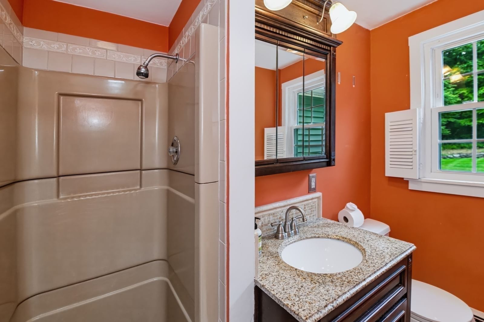 194 W Sutton Rd Sutton — Photo 19 of 37