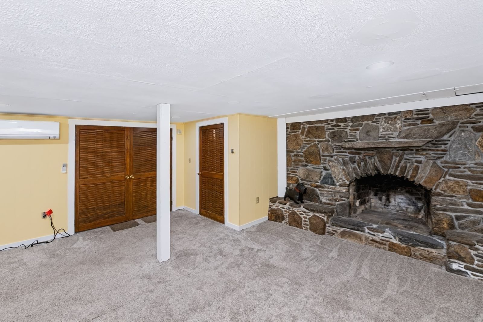 194 W Sutton Rd Sutton — Photo 30 of 37