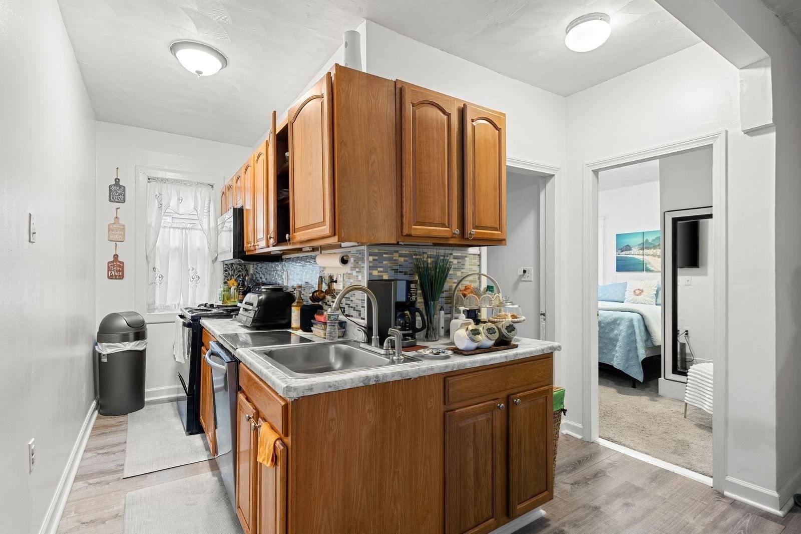 177 Fairmont Ave Worcester — Photo 8 of 42