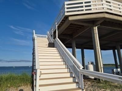 39 Cove Street Mattapoisett — Photo 7 of 28