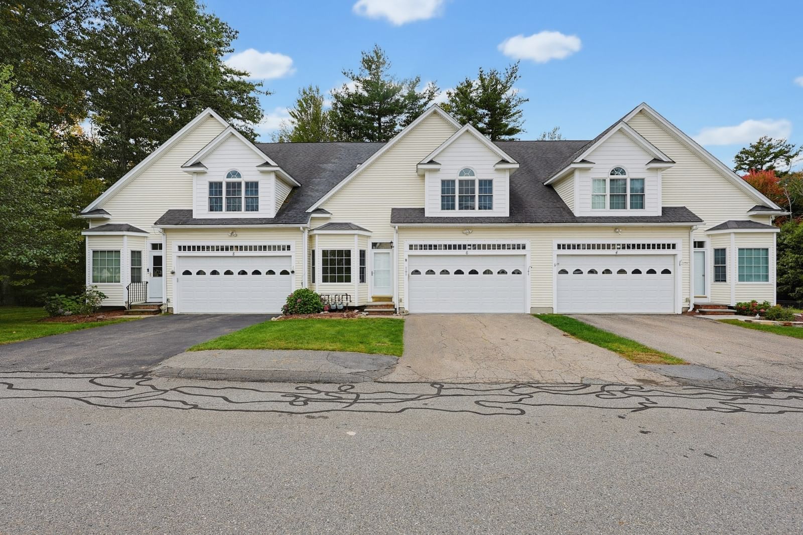 Property at 6 Afra Dr #6, Shrewsbury, MA 01545