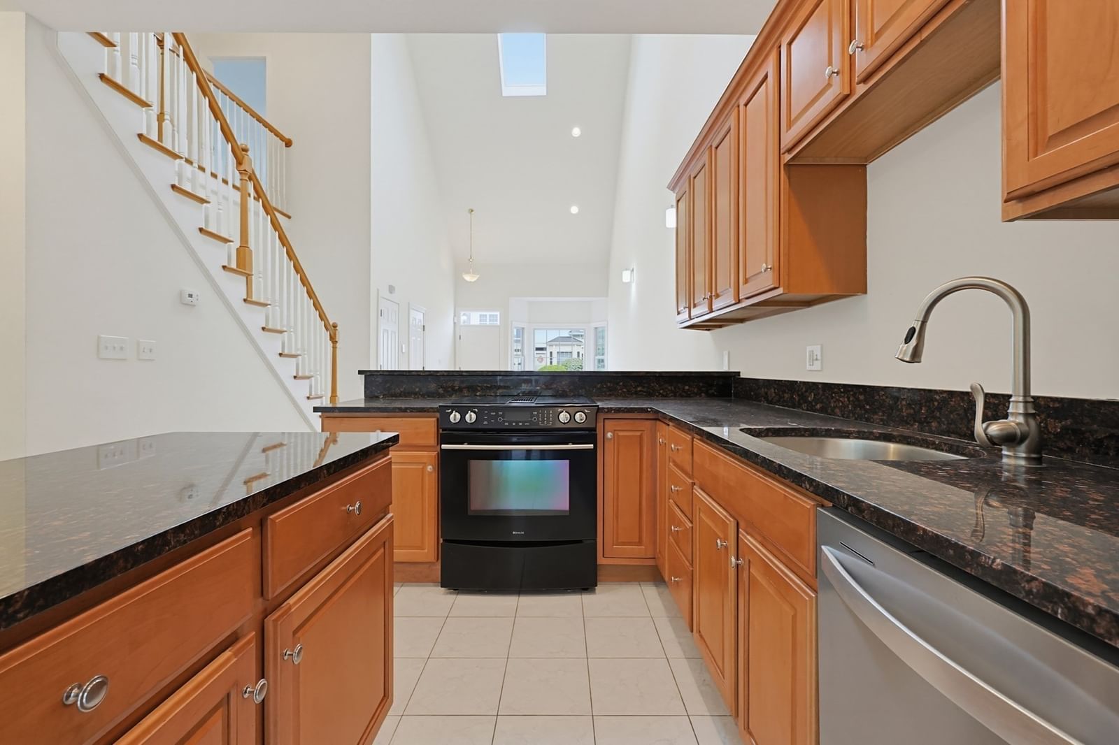6 Afra Dr #6 Shrewsbury — Photo 10 of 34