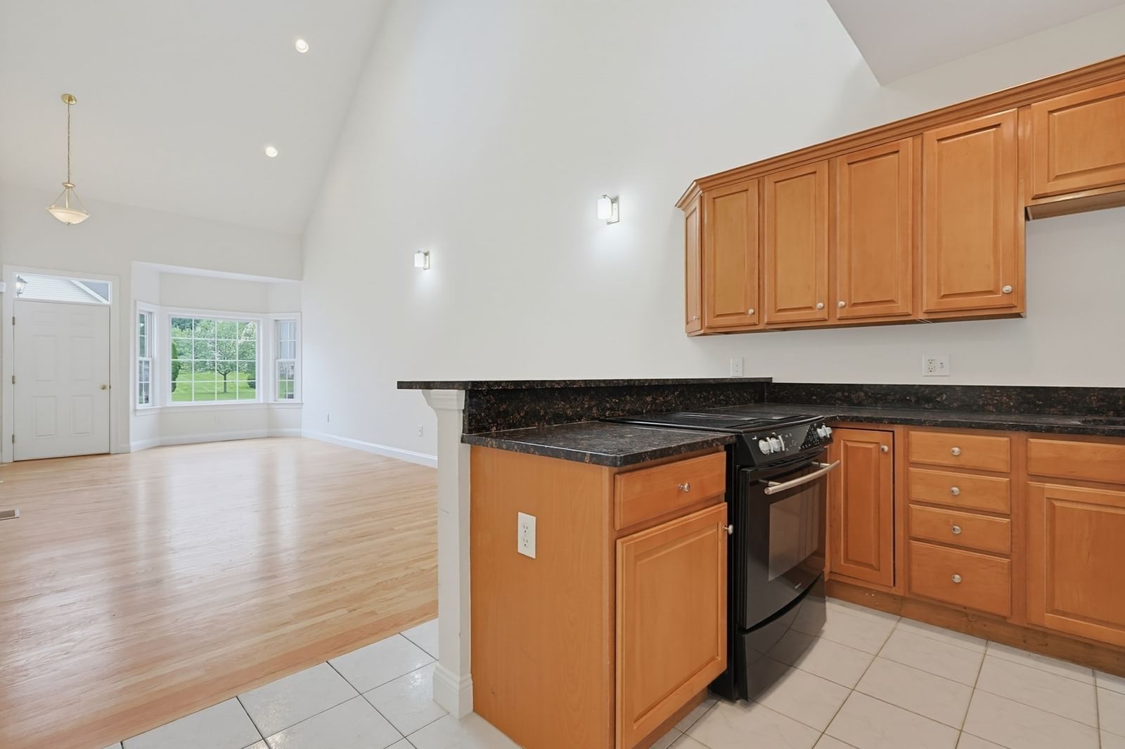 6 Afra Dr #6 Shrewsbury — Photo 9 of 34