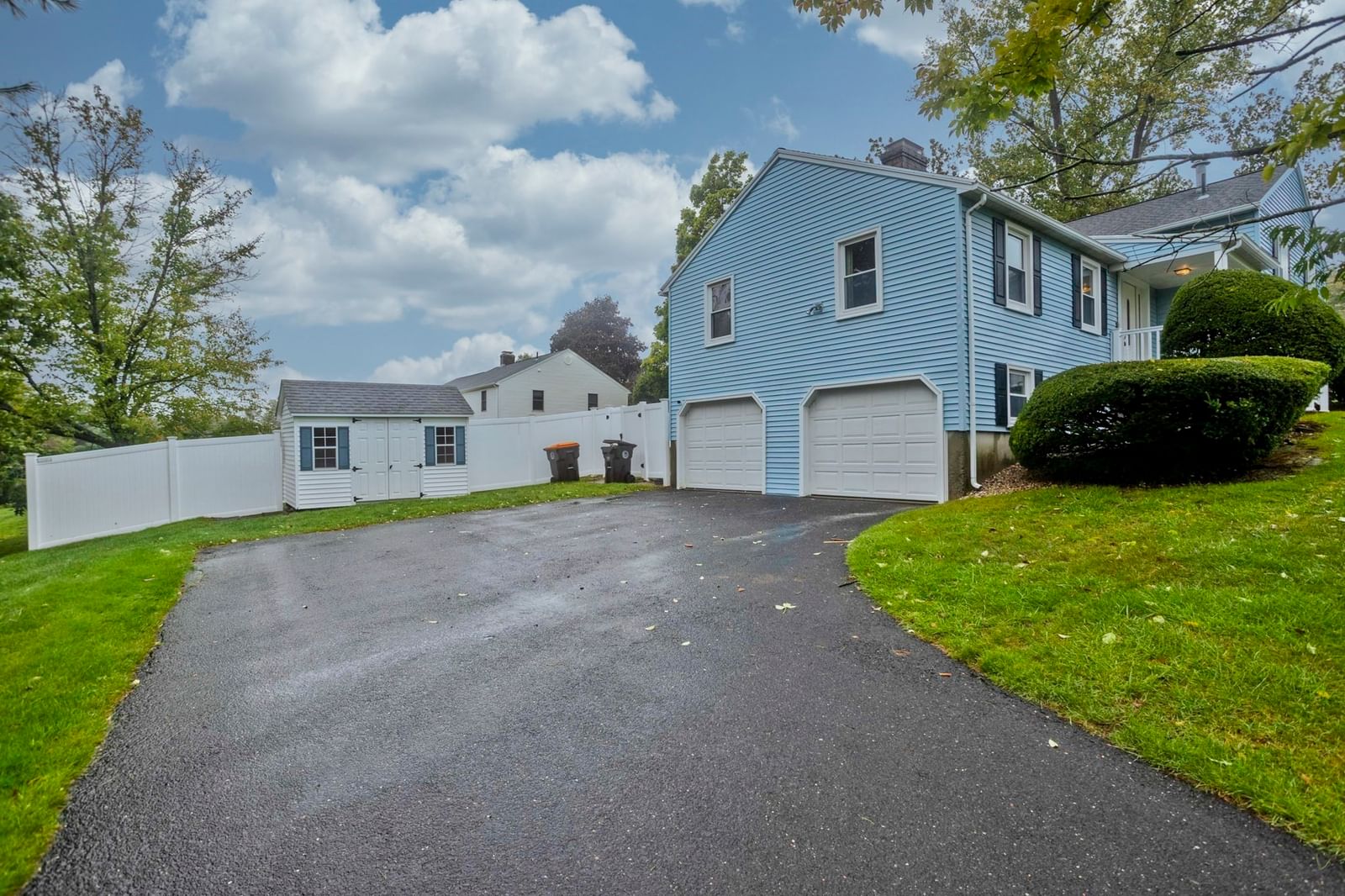 49 Anvil St Agawam — Photo 3 of 42