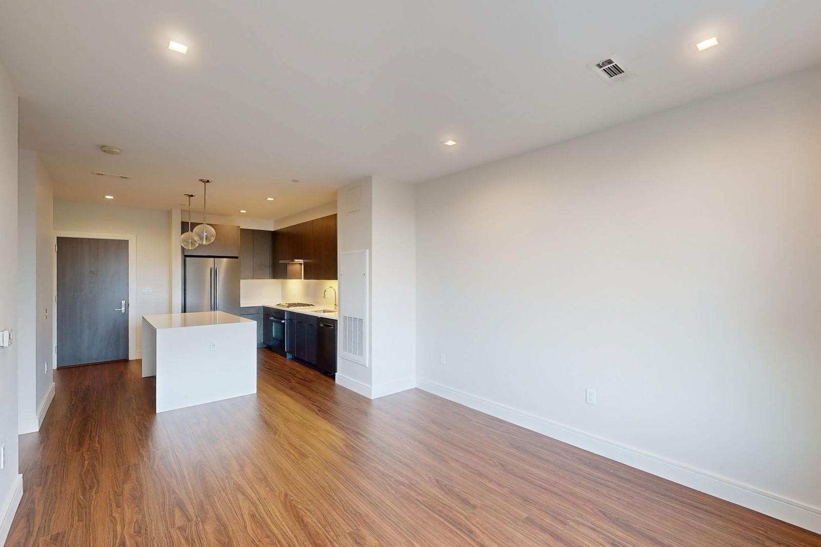 99 Sumner St #305 Boston — Photo 2 of 19
