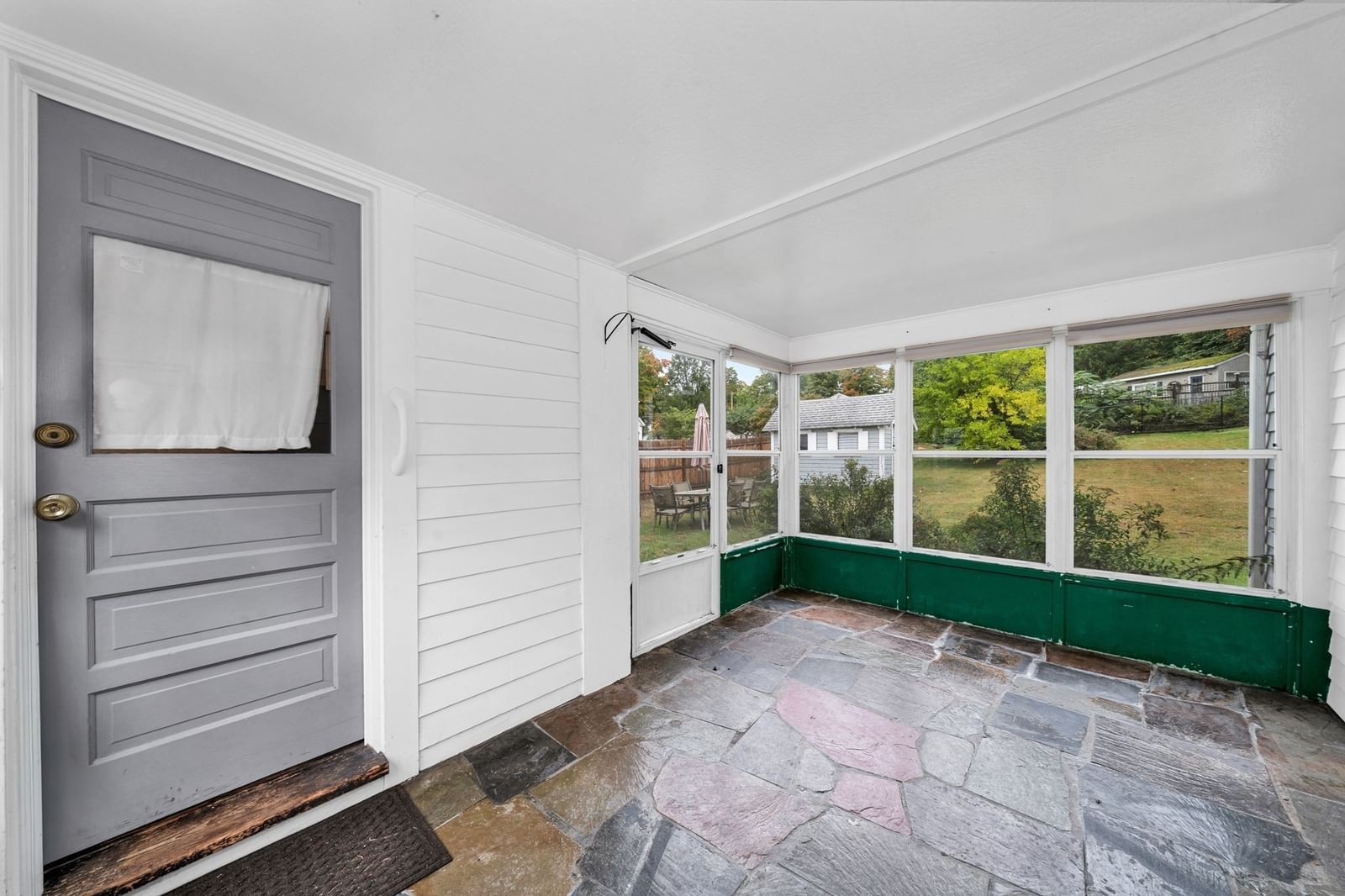 Listing Image 25