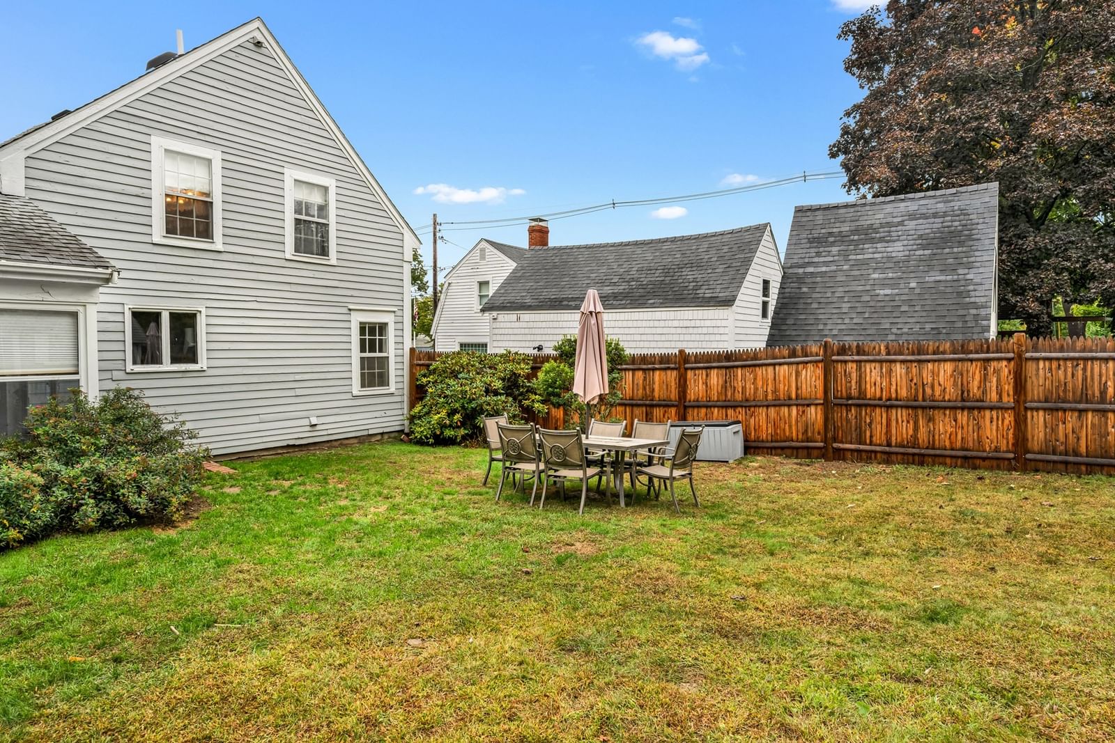 40 Elm Park Groveland — Photo 3 of 27