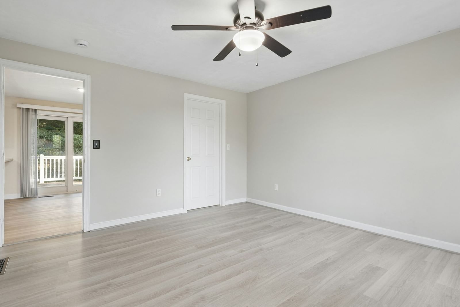 13 Calvin Ayer — Photo 16 of 34