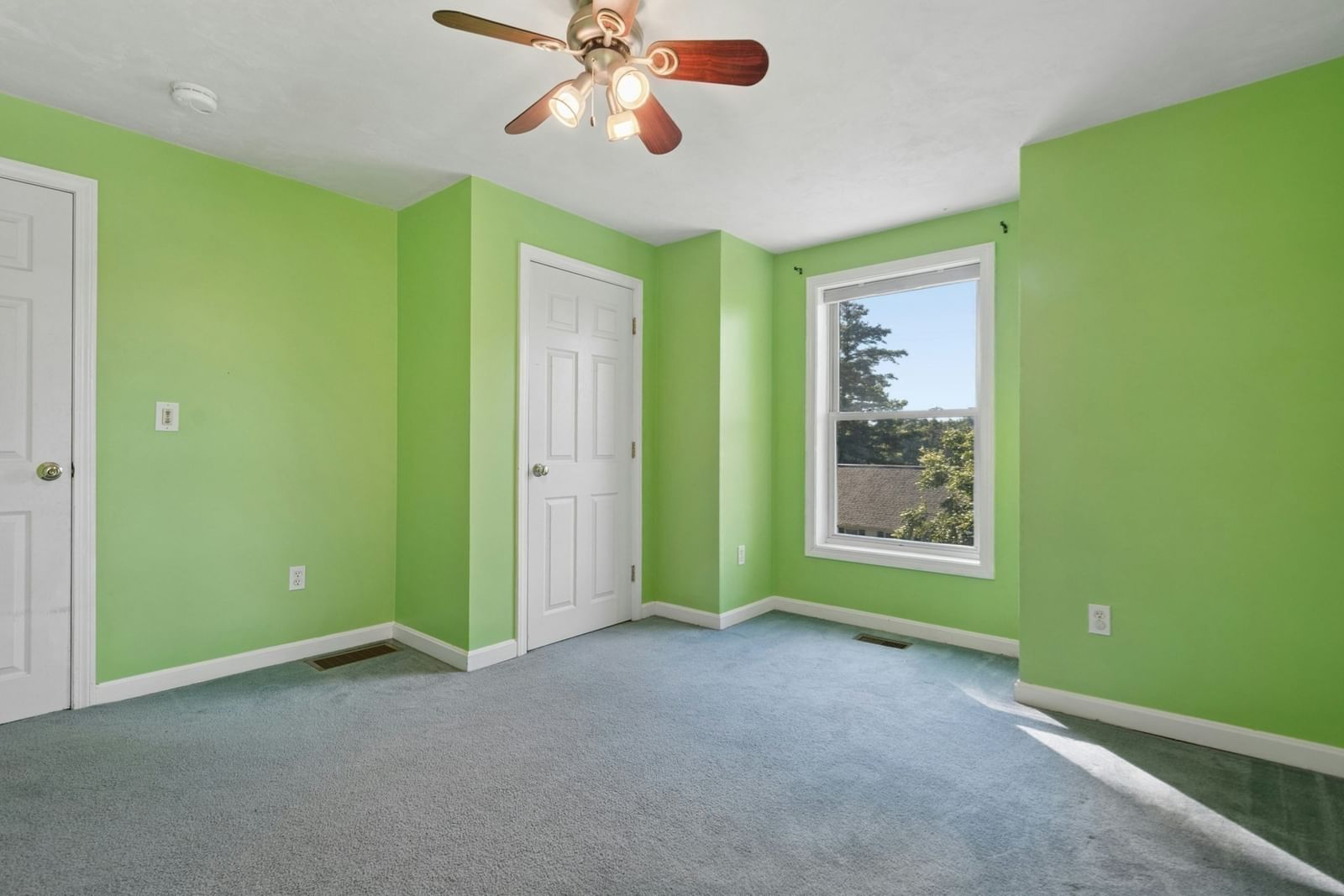 13 Calvin Ayer — Photo 24 of 34