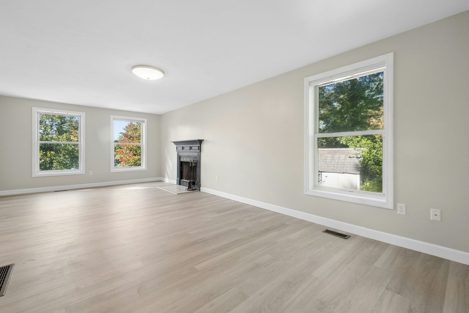 13 Calvin Ayer — Photo 5 of 34
