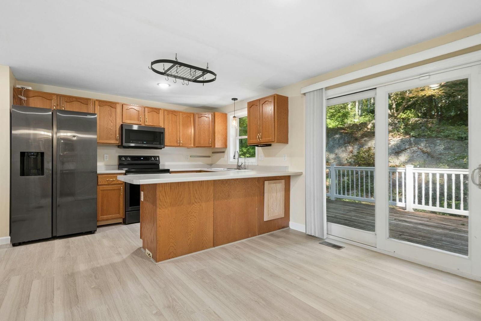 13 Calvin Ayer — Photo 8 of 34