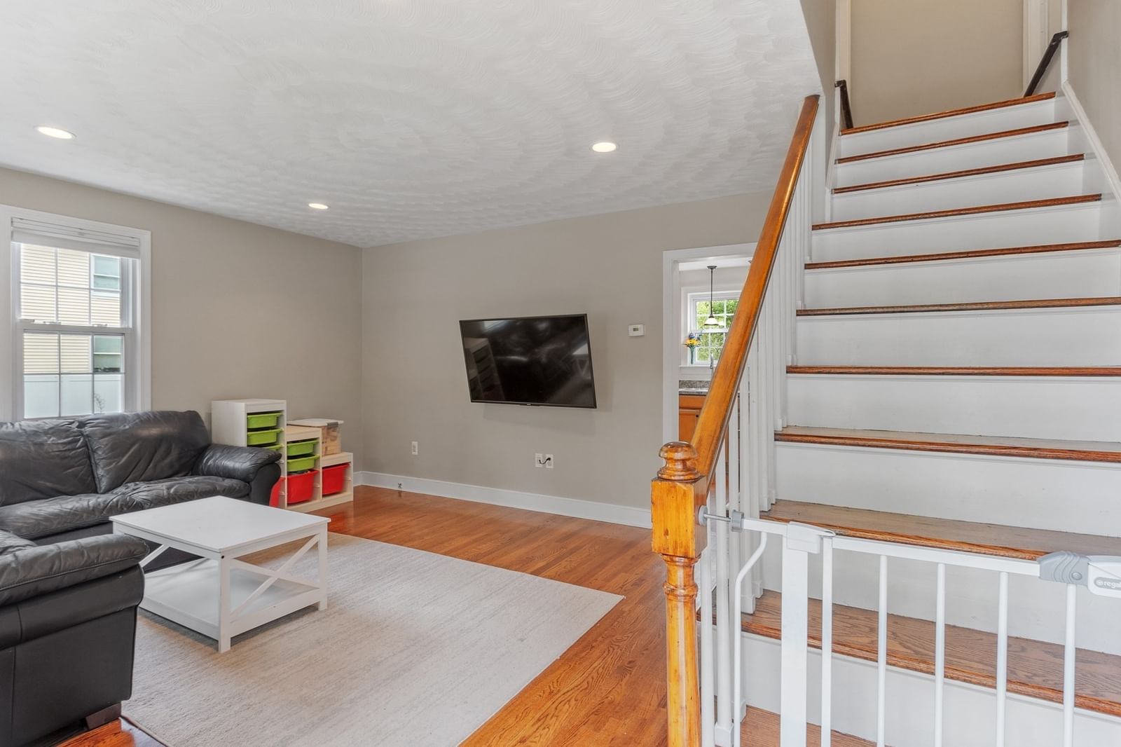 35 Jefferson Road Northborough — Photo 2 of 38