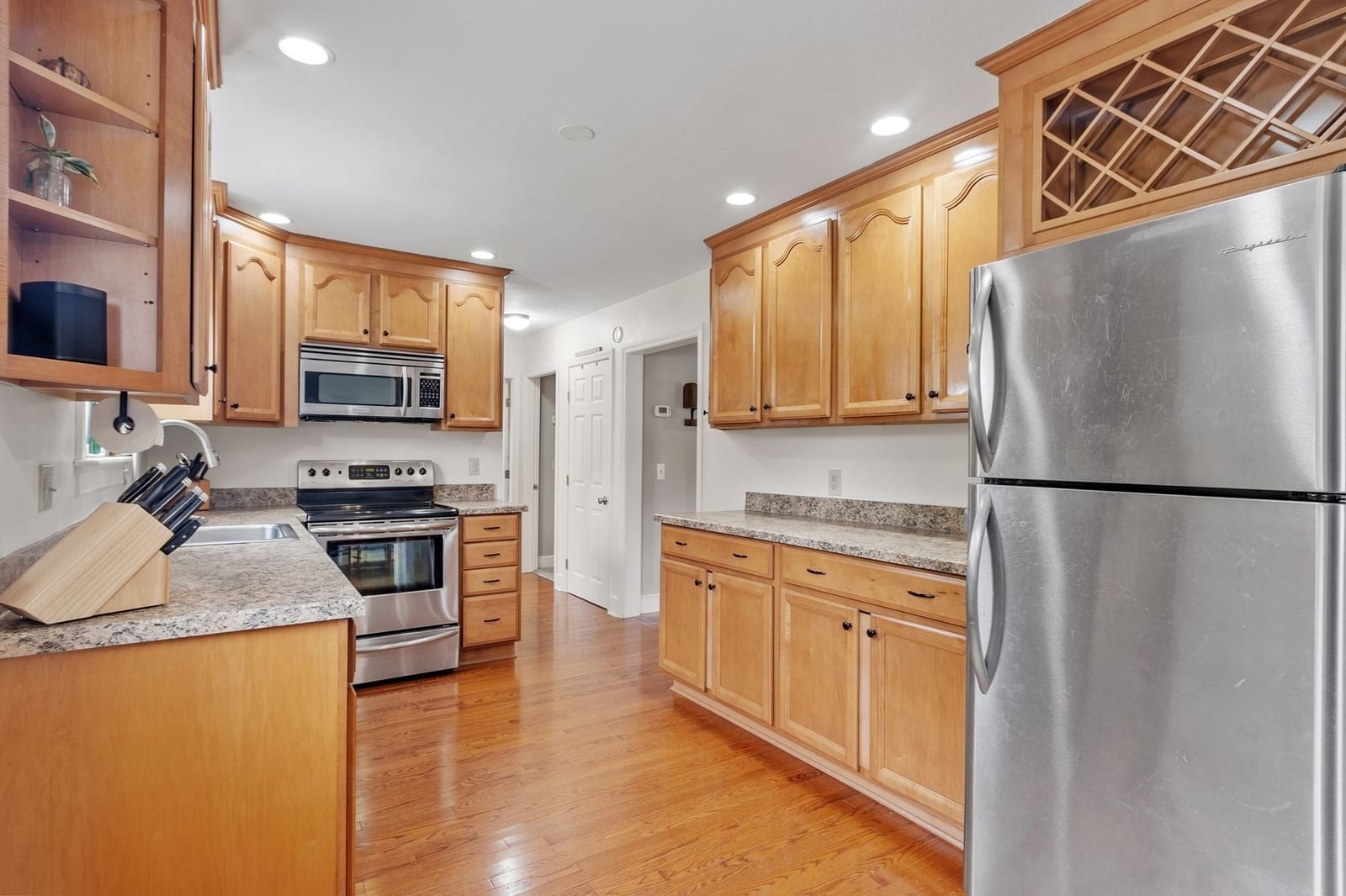 35 Jefferson Road Northborough — Photo 6 of 38