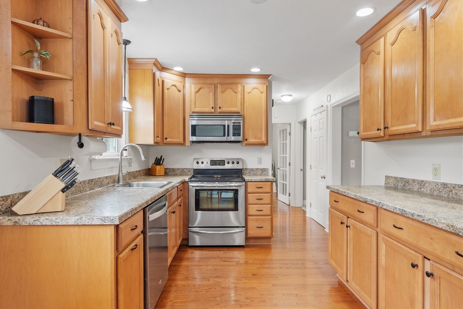 35 Jefferson Road Northborough — Photo 8 of 38