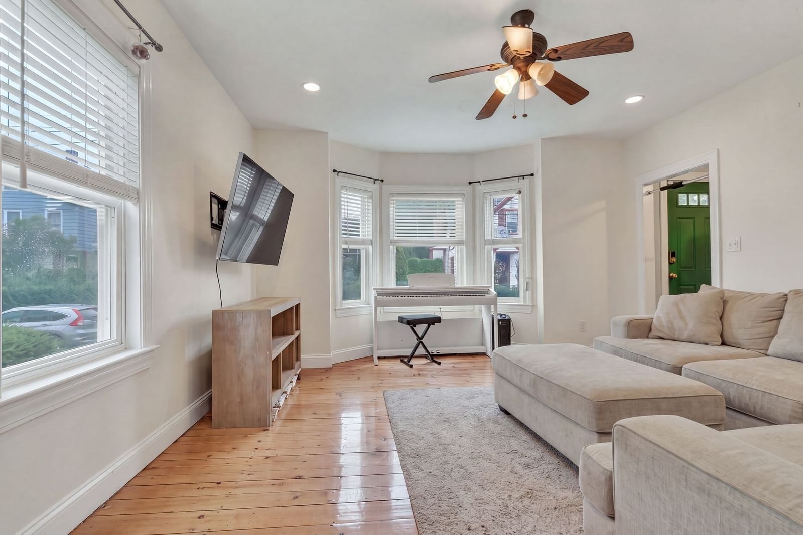 25 Fuller Pl Mansfield — Photo 7 of 30