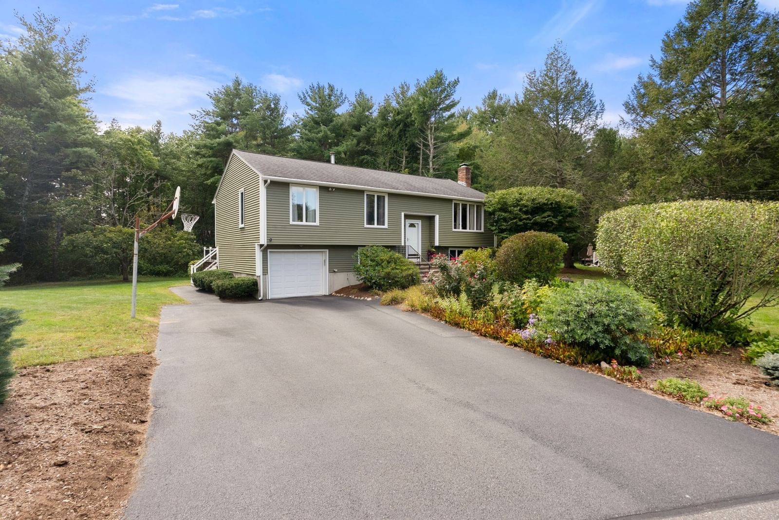39 Barefoot Hill Road Sharon — Photo 3 of 31