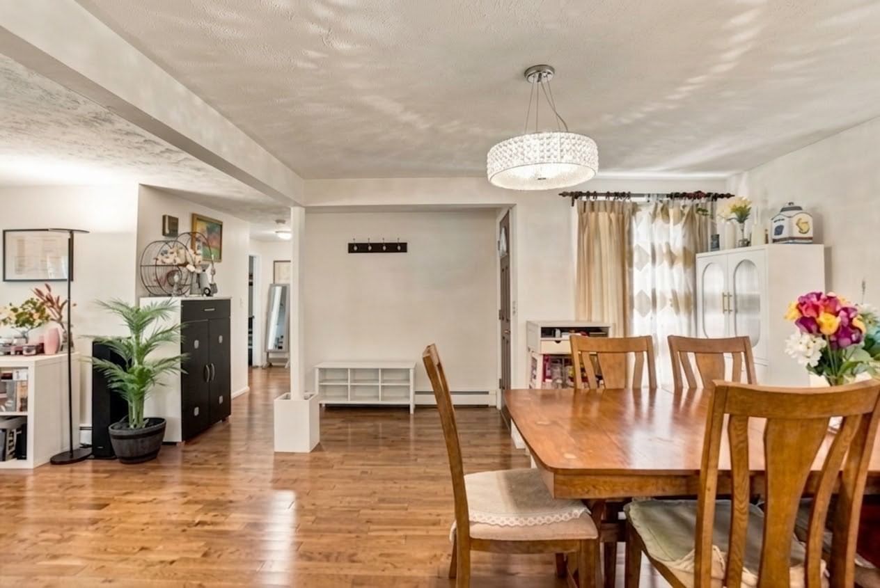 69 Maynard St Newton — Photo 11 of 32