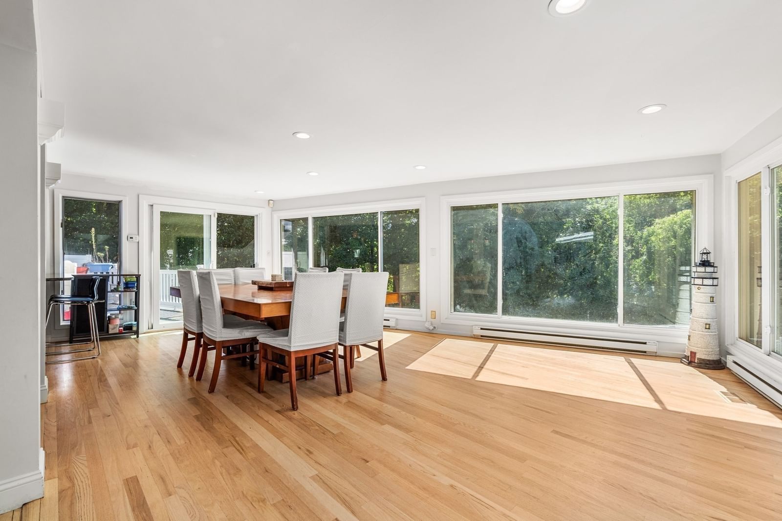 42 Farview Ave Shrewsbury — Photo 12 of 40