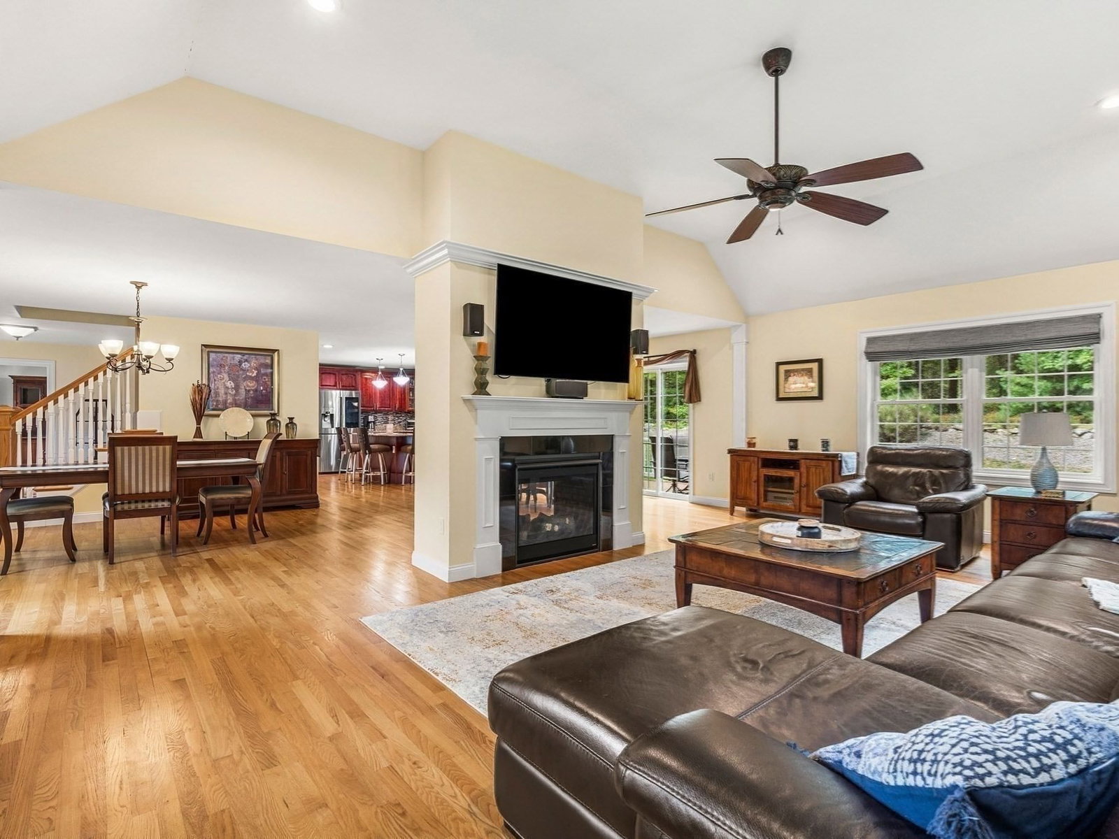 190 Berry St North Andover — Photo 7 of 39