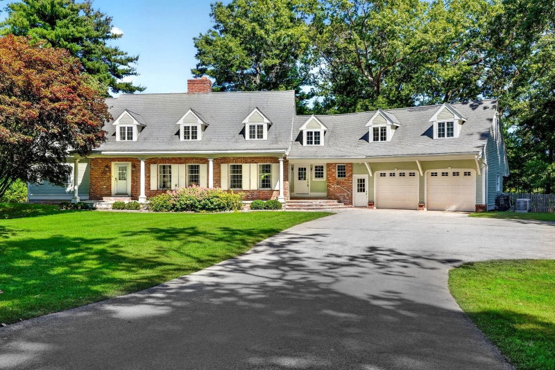 33 River Ridge