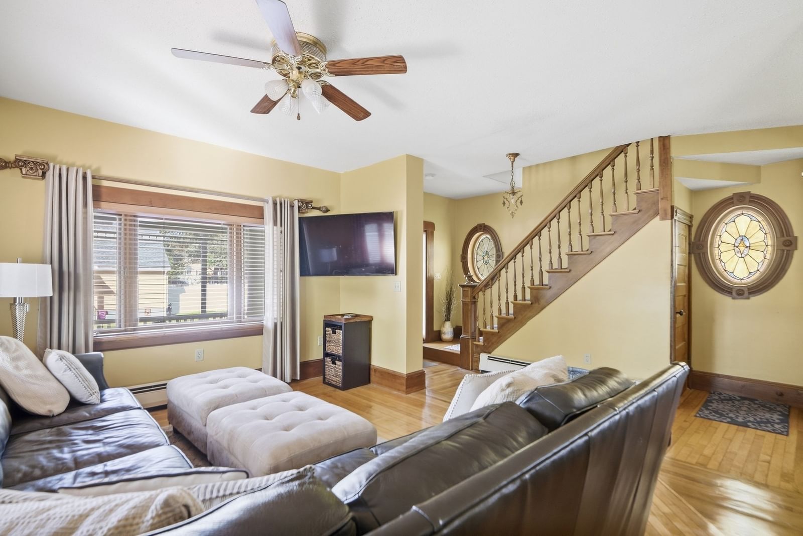 27 Arthur St Methuen — Photo 3 of 36