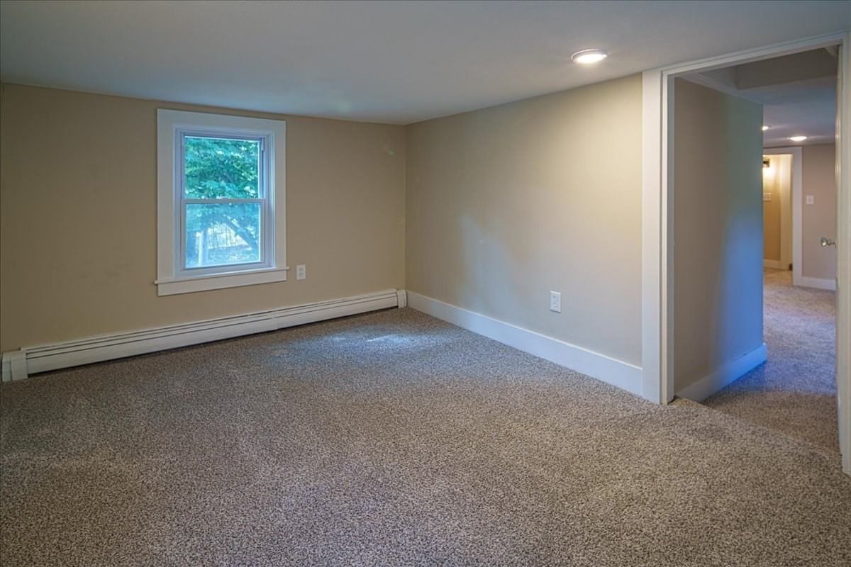 687 Main St Wareham — Photo 17 of 31