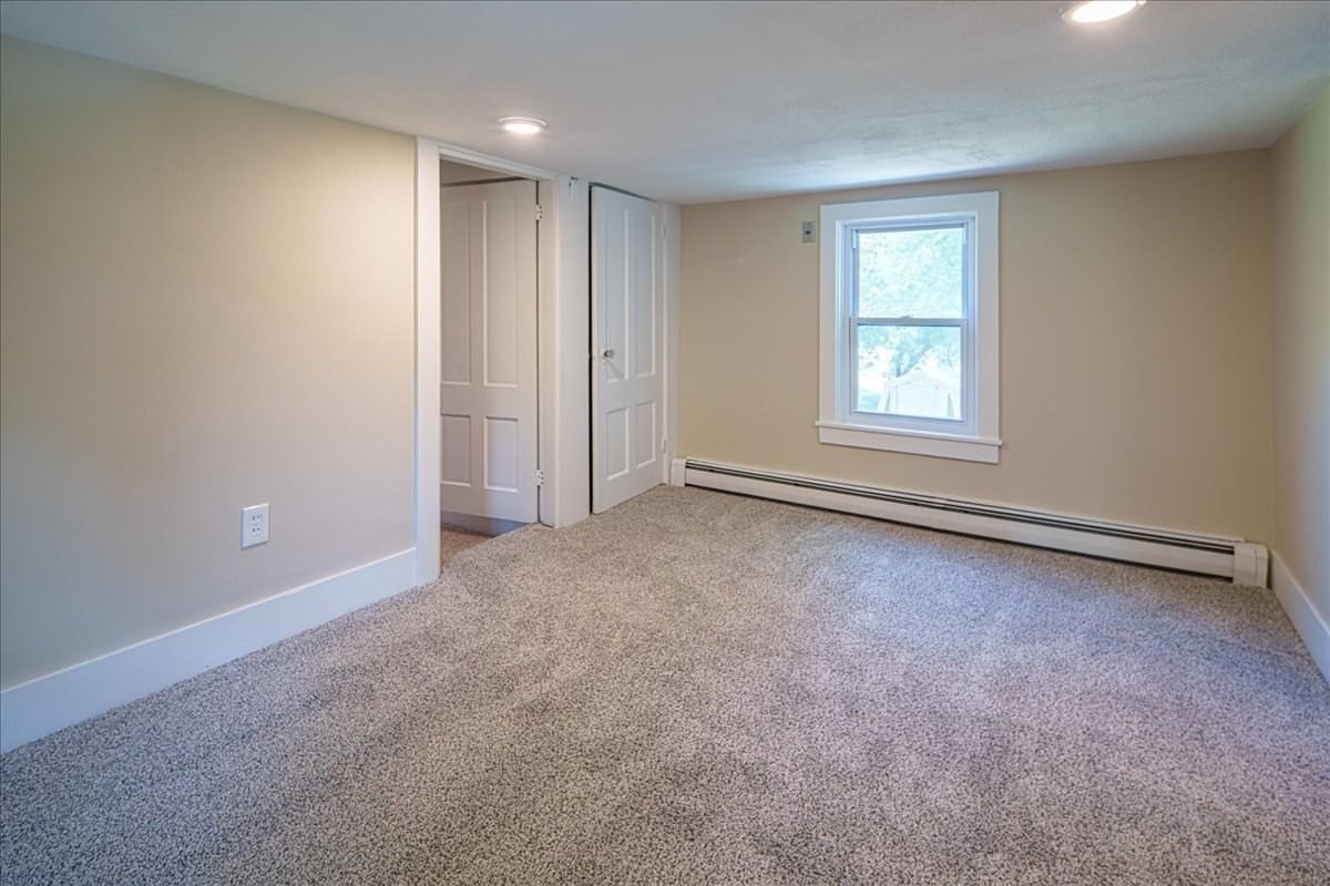 687 Main St Wareham — Photo 18 of 31
