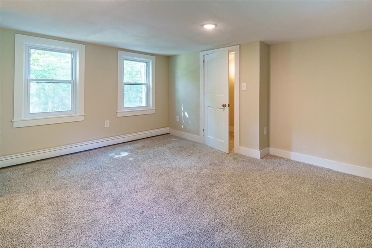 687 Main St Wareham — Photo 19 of 31