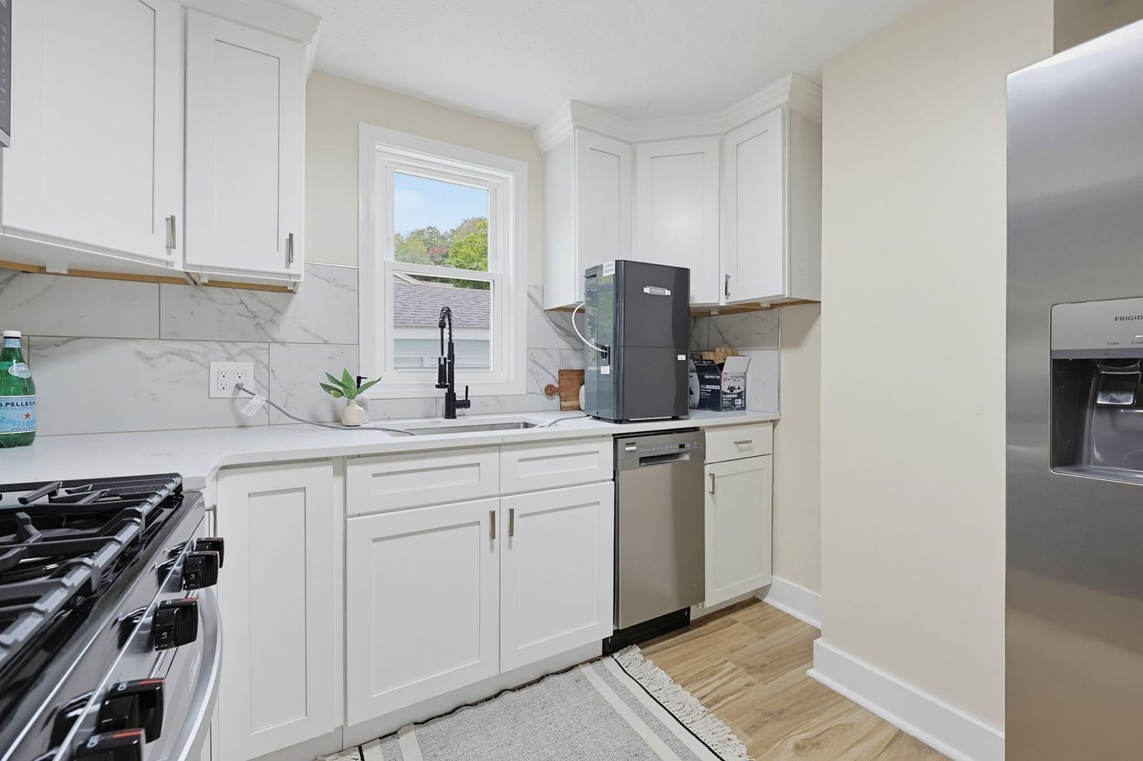 6 Harris Ave Milford — Photo 2 of 18