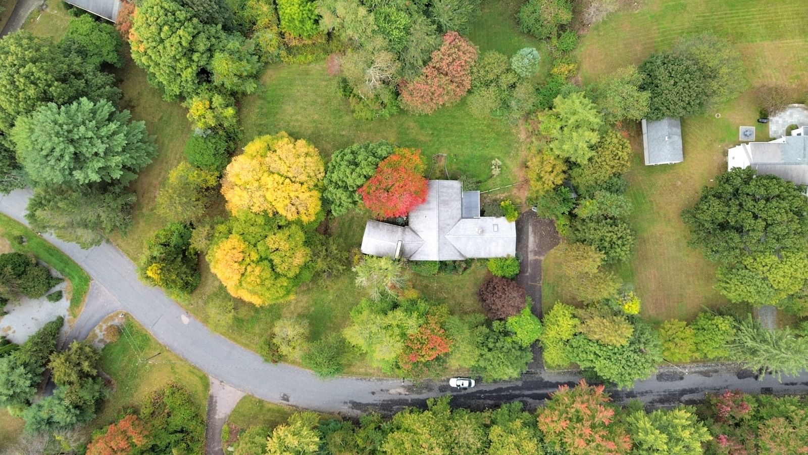 16 Ward Lane Sherborn — Photo 2 of 36