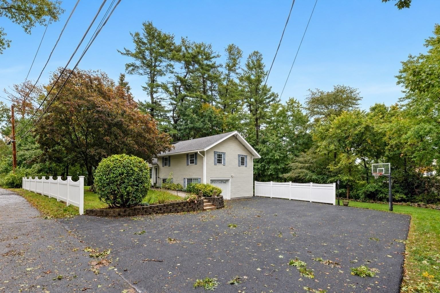 8 Patley Rd North Reading — Photo 4 of 31