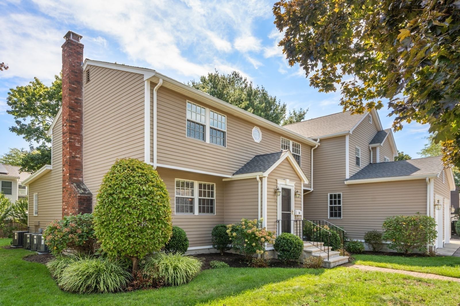 36 Standish Road Needham — Photo 2 of 42