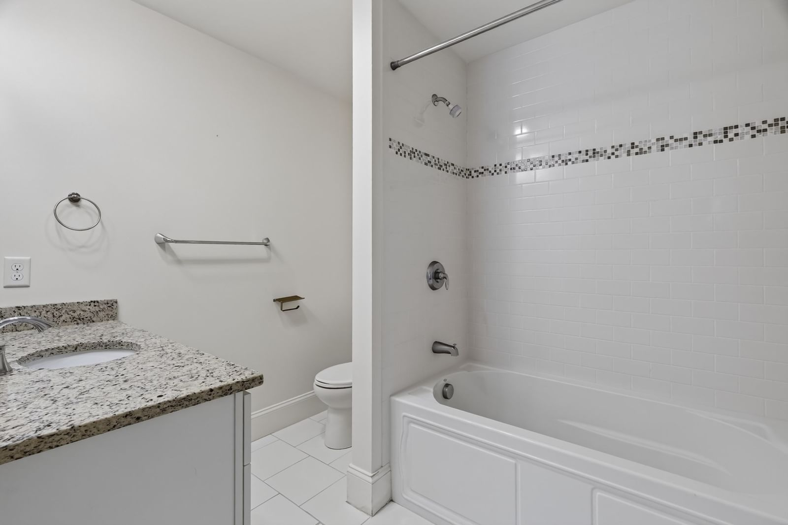 201 Boston Post Rd Wayland — Photo 19 of 39