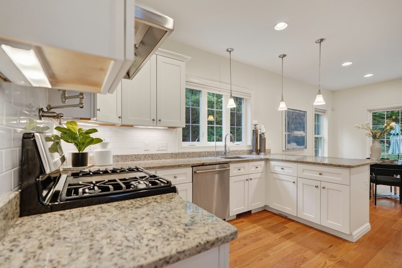 201 Boston Post Rd Wayland — Photo 5 of 39