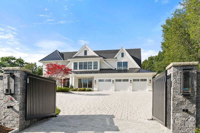 15 Vinson Circle
