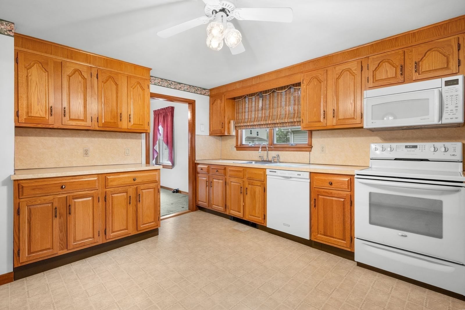 4 Circuit Rd. Braintree — Photo 10 of 41