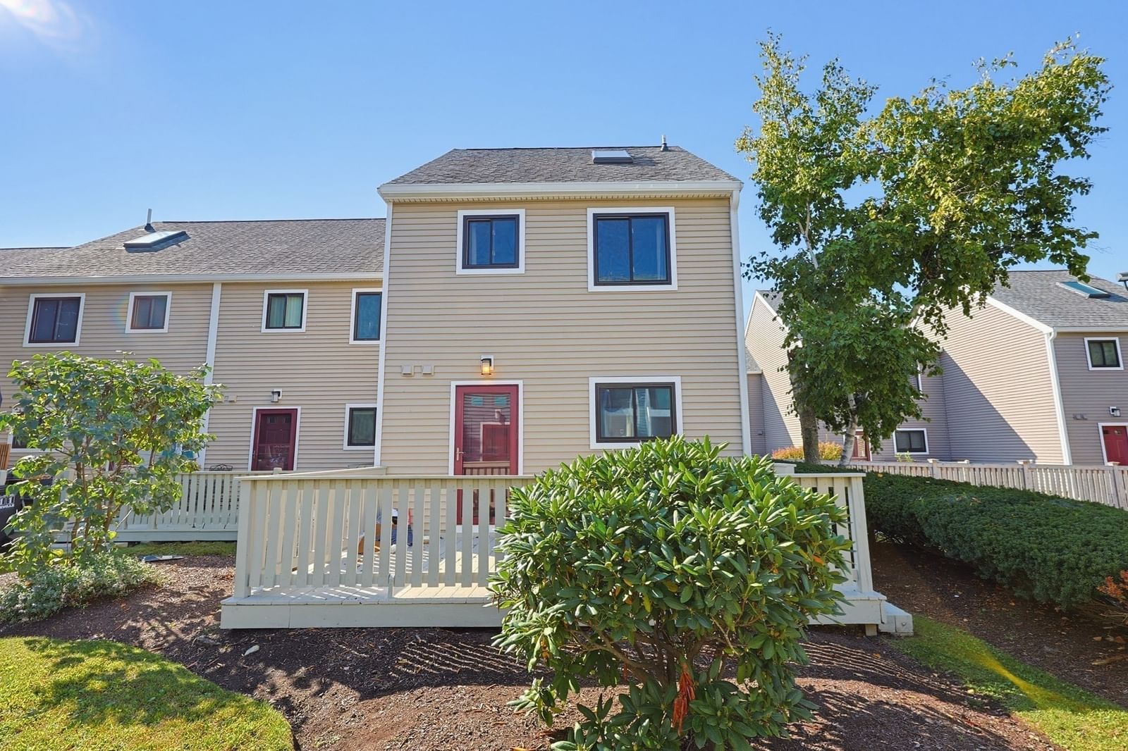113 Governor Winthrop Rd #113 Somerville — Photo 5 of 13