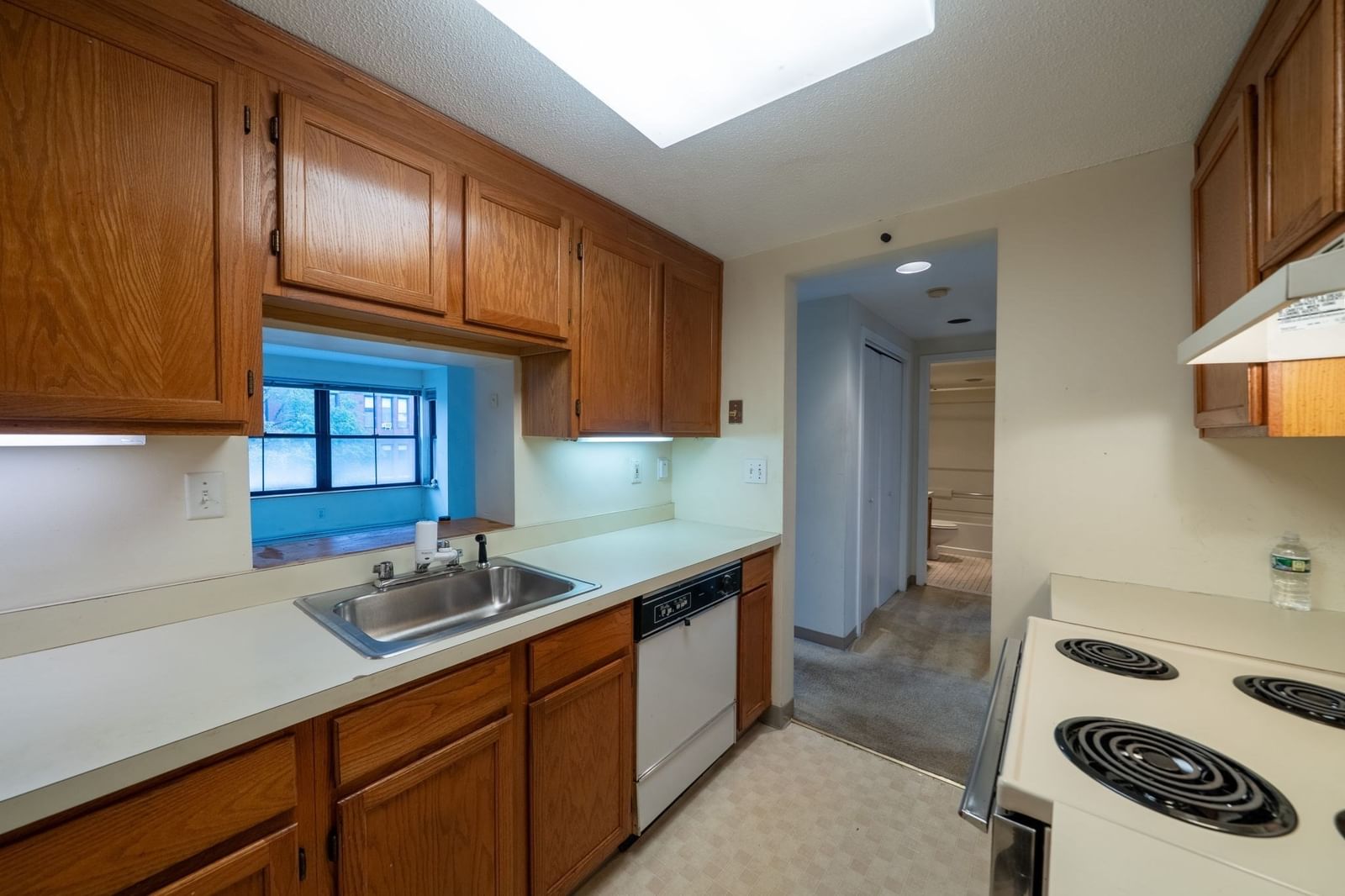 60-R Gibson St #B3 Boston — Photo 7 of 24