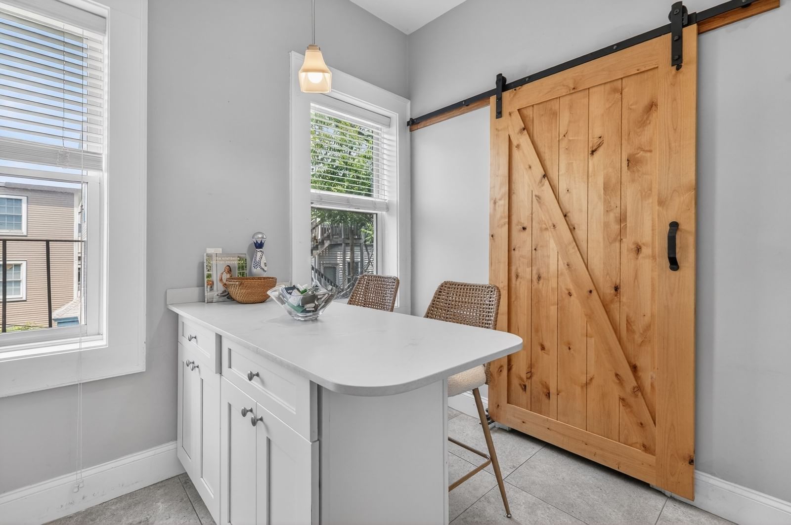466 E 3rd St #2 Boston — Photo 10 of 21