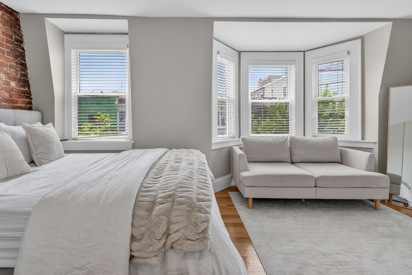 466 E 3rd St #2 Boston — Photo 12 of 21